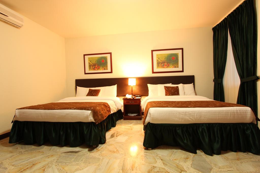 Hotel San Fernando Real 4*