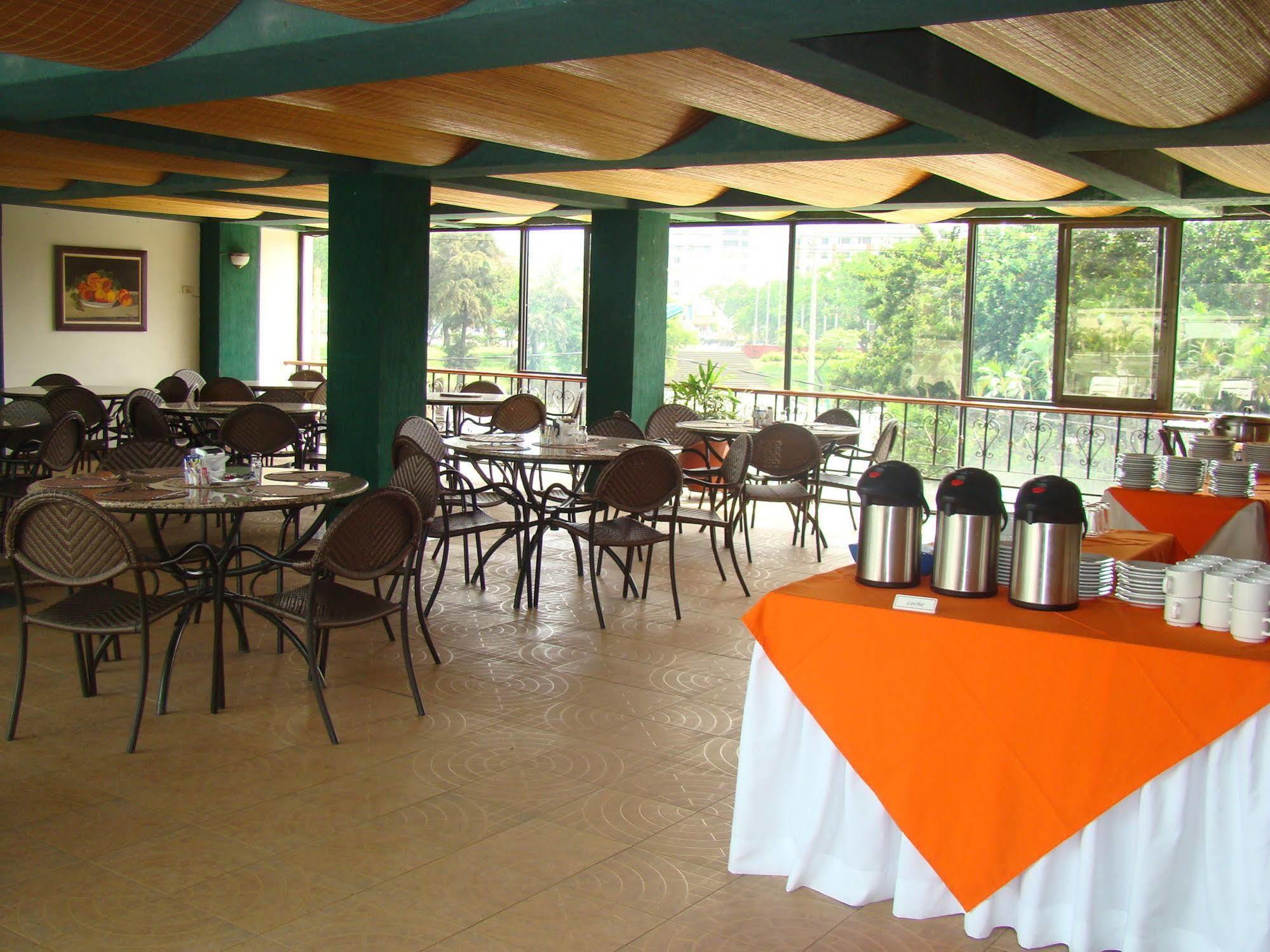 San Fernando Real 4*