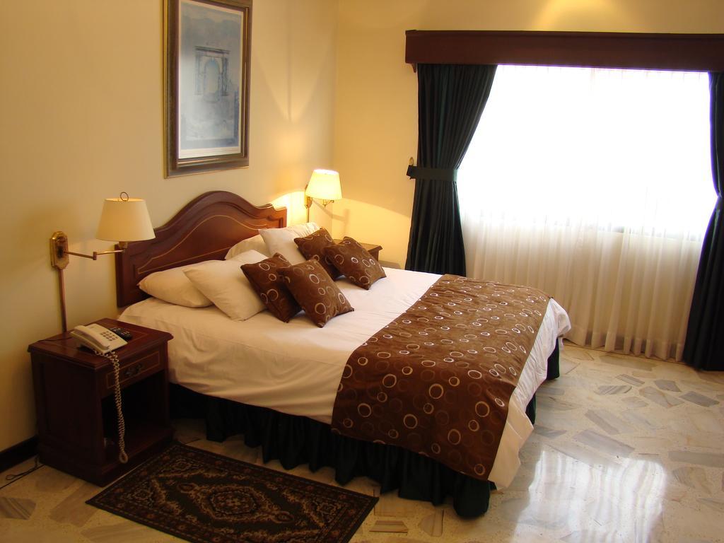 San Fernando Real Hotel 4*