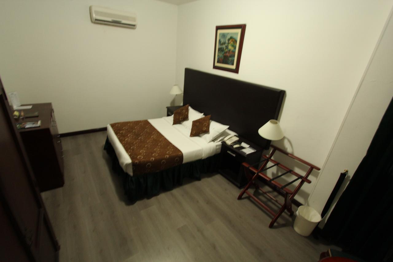 San Fernando Real Hotel 4*