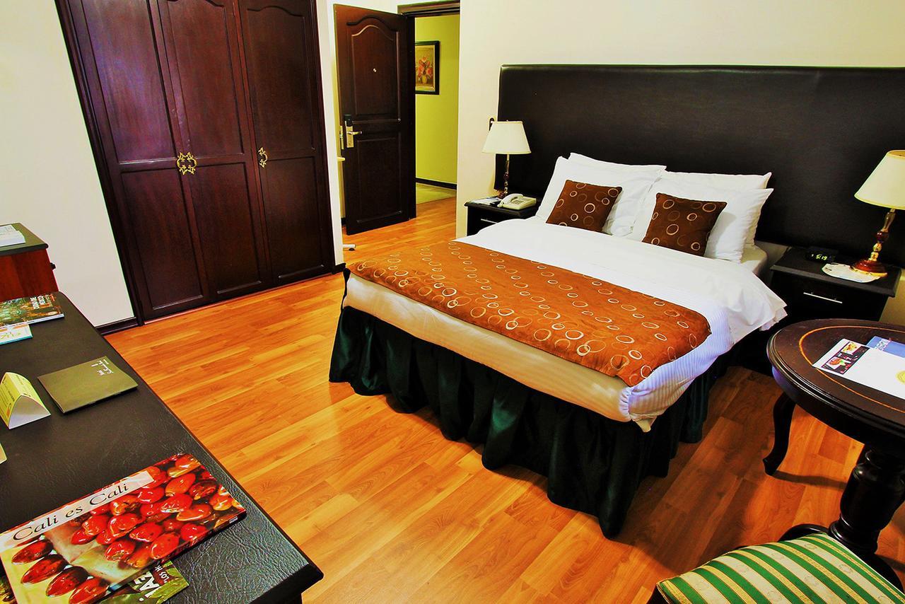 San Fernando Real 4* Cali